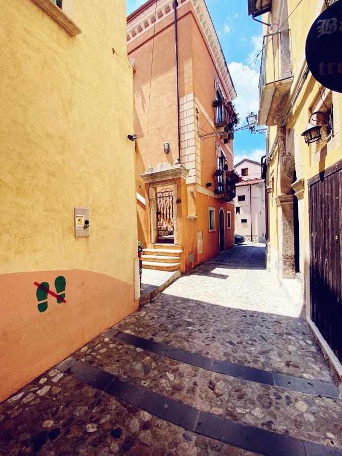 سان لوسيدو Caterina House Nel Borgo Piu Bello D'Italia المظهر الخارجي الصورة